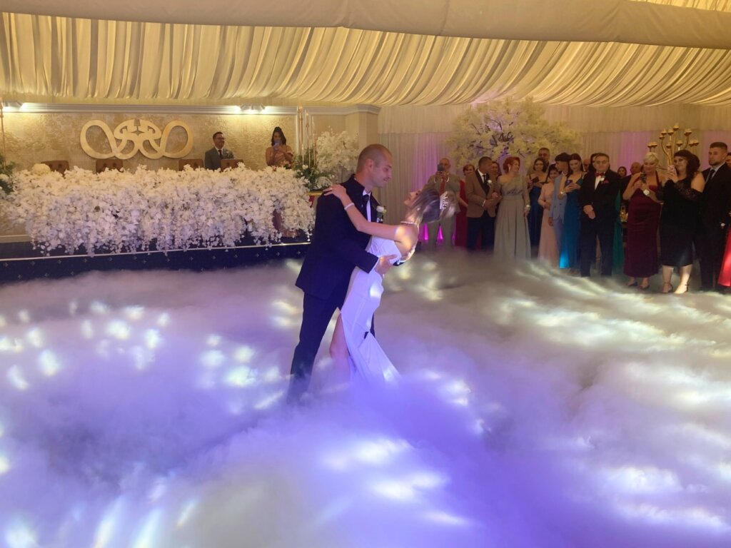 Formatia VEXUS Cluj - Formatie nunta Mures - Formatie nunta Iernut - Cover Band Cluj - VEXUS.ro